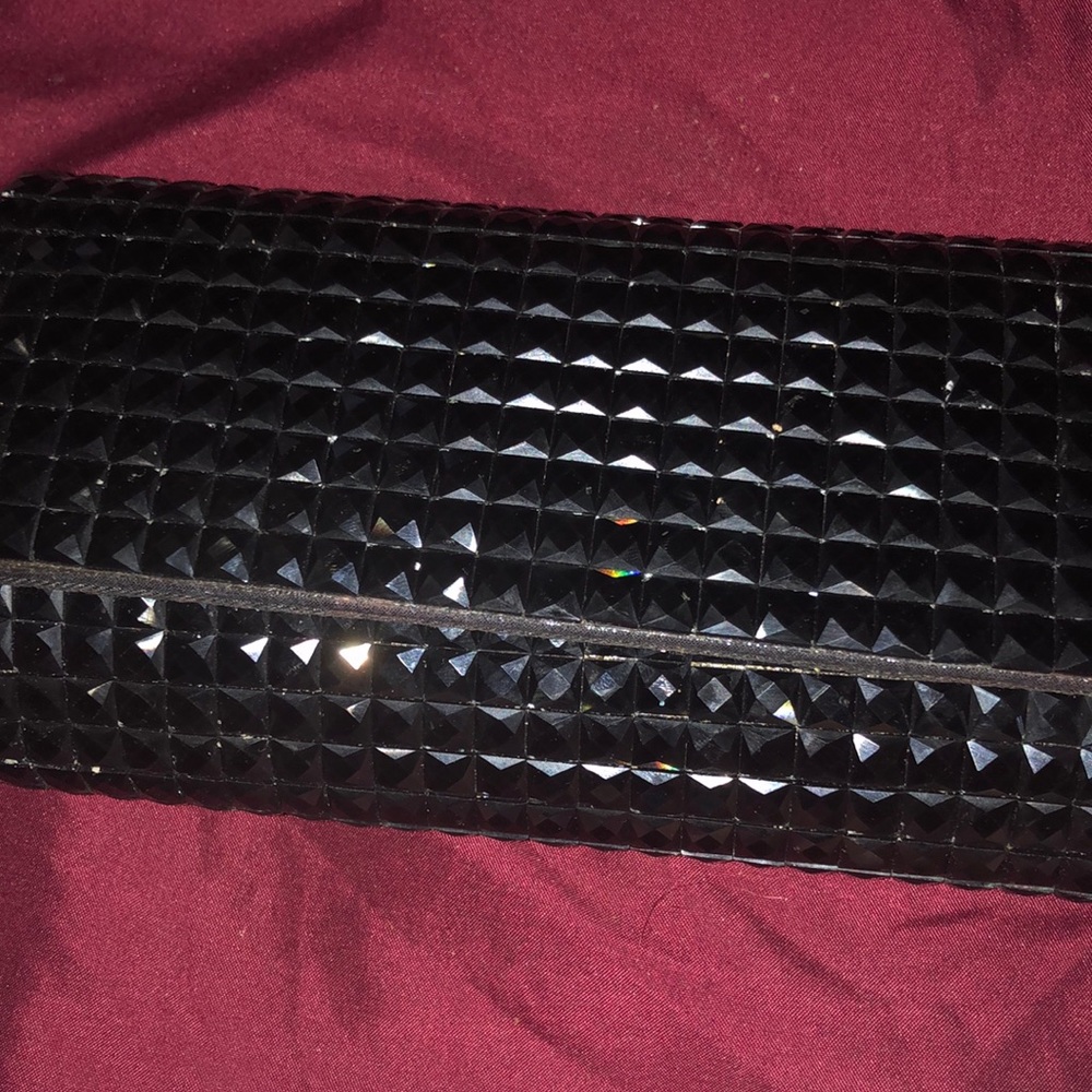 A hand bag
